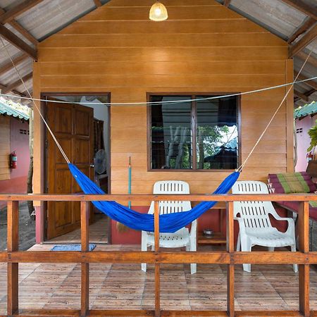 Family Song Koh Lipe Hotel Ngoại thất bức ảnh