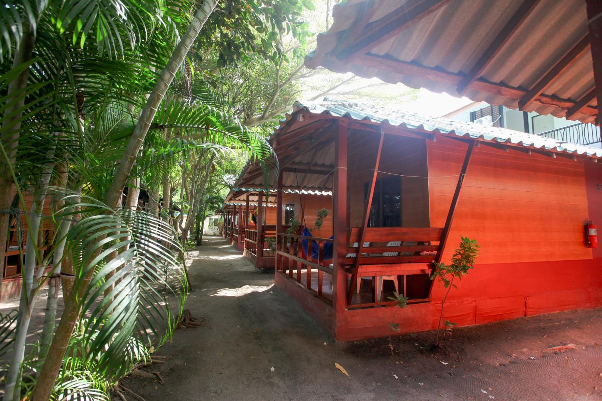 Family Song Koh Lipe Hotel Ngoại thất bức ảnh