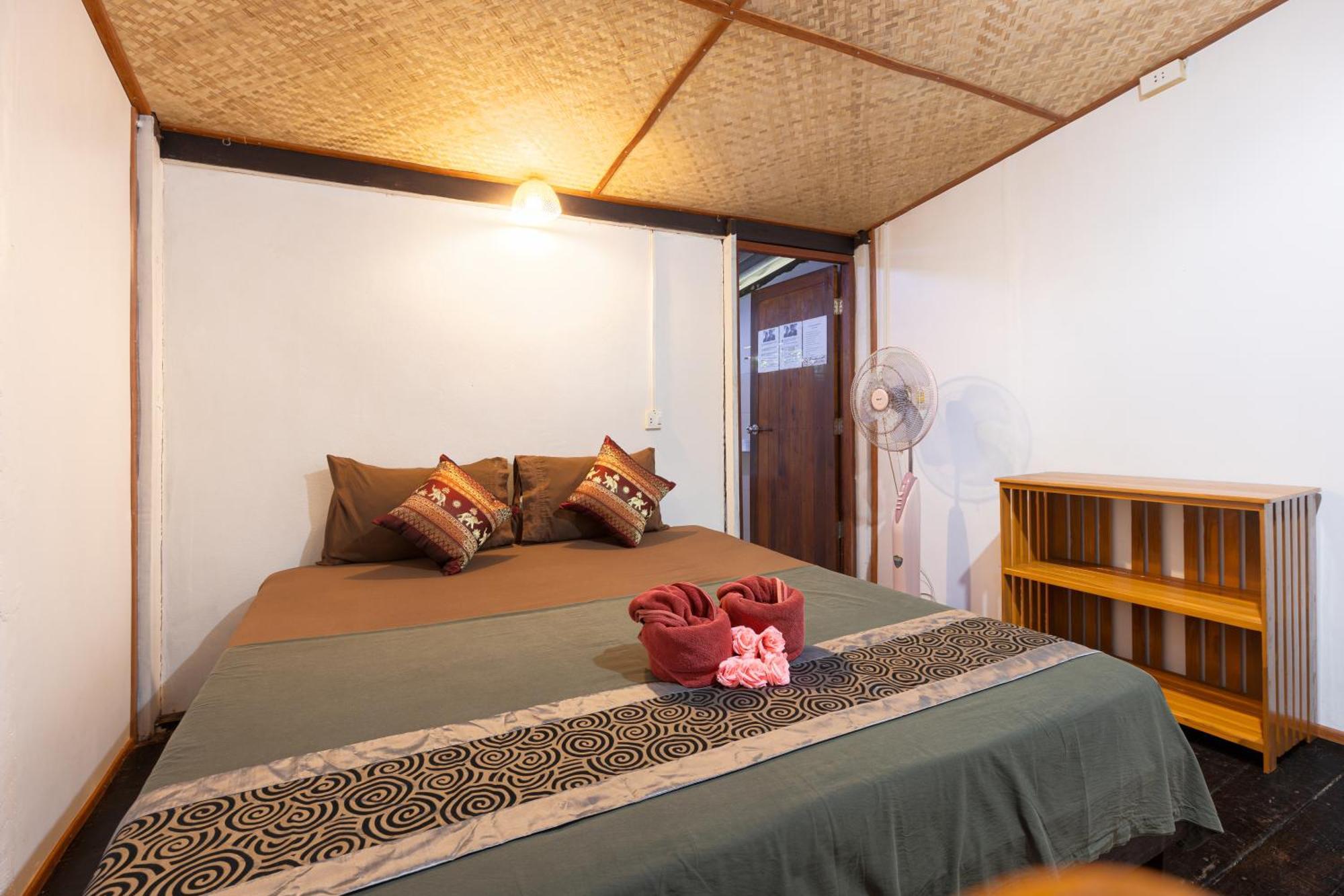 Family Song Koh Lipe Hotel Ngoại thất bức ảnh