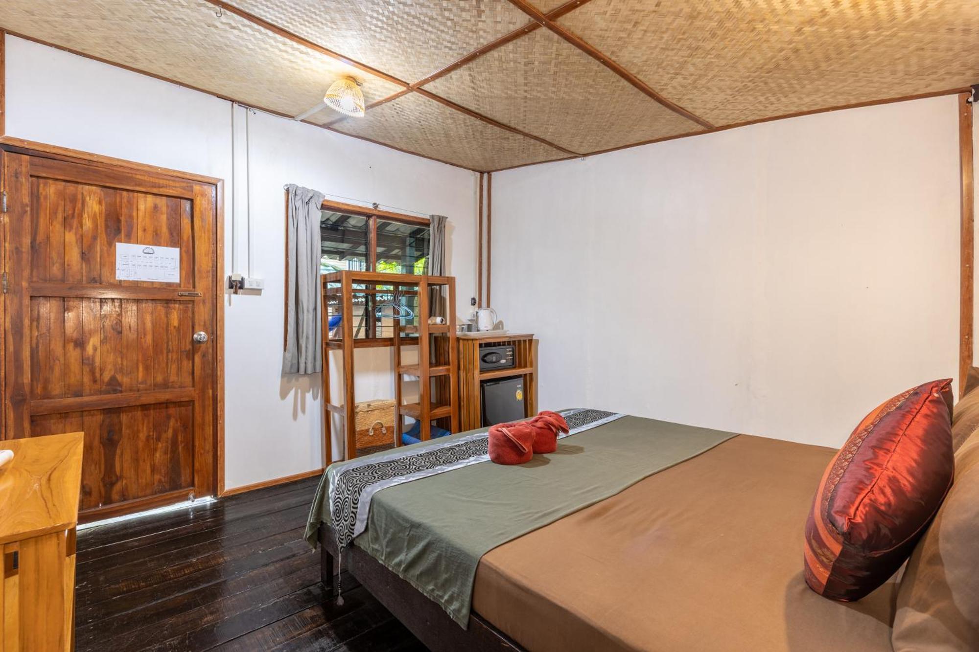 Family Song Koh Lipe Hotel Ngoại thất bức ảnh