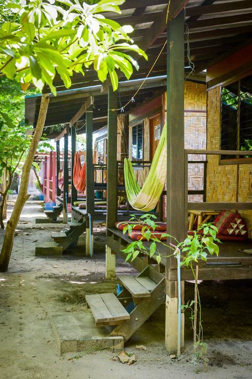 Family Song Koh Lipe Hotel Ngoại thất bức ảnh