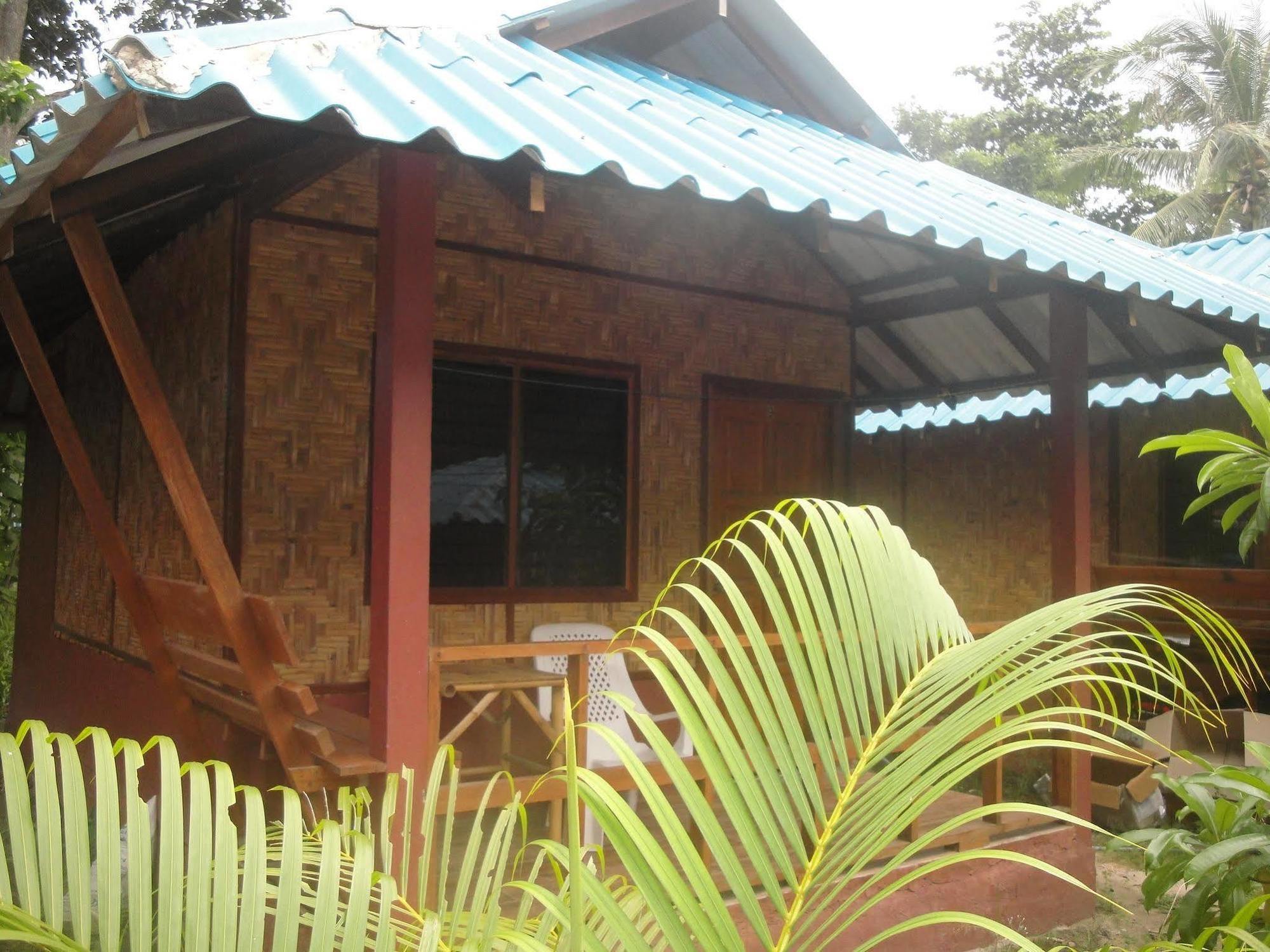 Family Song Koh Lipe Hotel Ngoại thất bức ảnh